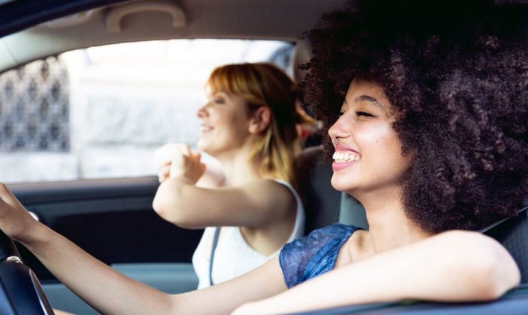Les trajets de covoiturage sécurisés sur La Réunion entre filles